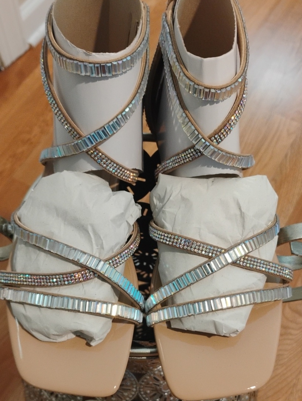 Strappy Crystal Embellished Women’s Sandals Size 6.5